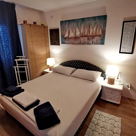 Apartman House Gabriel - App 2, Krk,