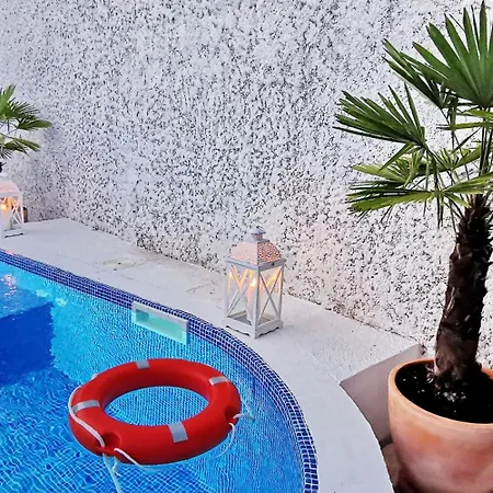 House Gabriel - App 2, Krk, Lägenhet Kornić